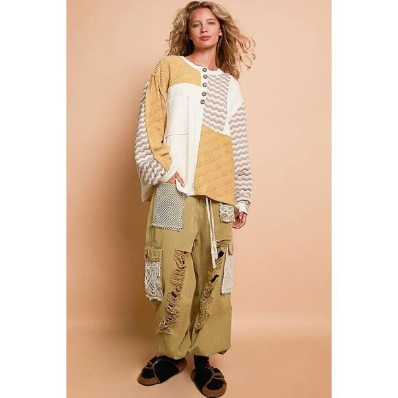 POL OVERSIZED Ribbed Knit and Quilted Top in Cream Multi Size Small - Picture 4 of 8